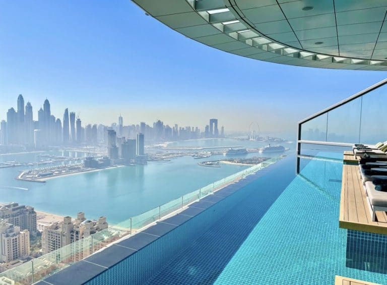 Aura Sky Pool Lounge – Is Aura the best Sky Pool in the world? The ...